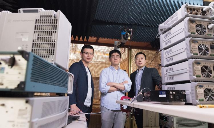 Measuring millimeter wave transmitter output1