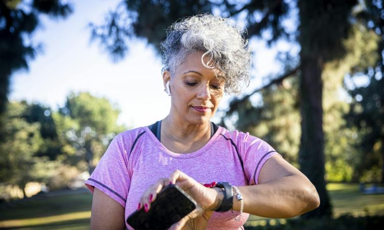 AI promises to help wearable devices like smart watches better monitor your health. adamkaz/E+ via Getty Images